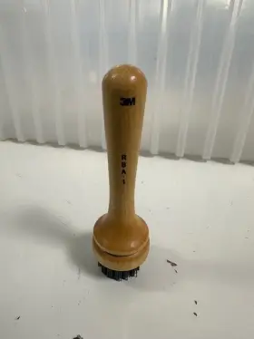 Rba-1 3m Scratch-resistant Bristle Rivet Brush Applicator