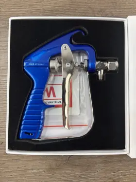 Qua01617 Afisco 20000371 Economy Adhesive Spray Gun Includes Qa Tip9501 New S6