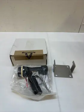 38975-10 Armstrong Lynnwood Spray Attachment