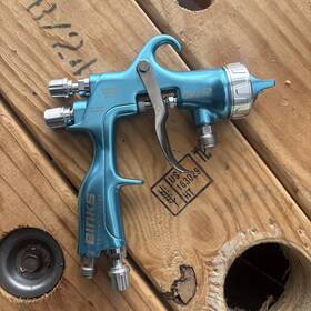 Binks 2465-18hv-32s0 Trophy Pressure Feed Hvlp Spray Gun With 1.8mm Nozzle -