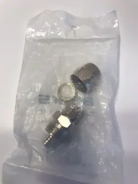72-1317 Binks 1/4 Sw X 5/16 Hose Connection Asm