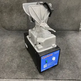 0911e Dedoes Cyclone Electric Shaker