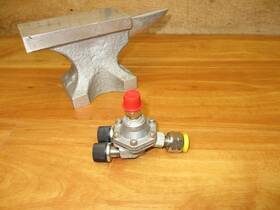 Devilbiss Hgs-5232 New Fluid Regulator Stainless Steel