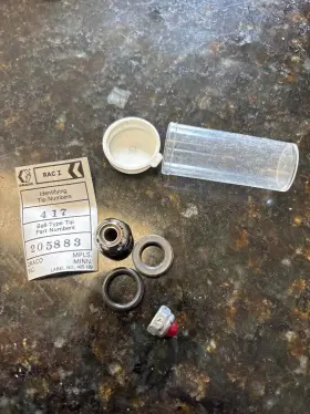 205883 Graco #417 Replacement Ball Type Tip Kit P/n New Condition In Package