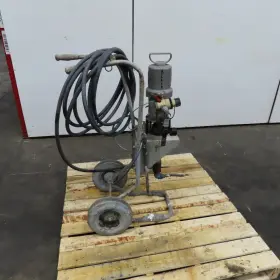 217-523 Graco Monark 10 1 Ratio Pneumatic Mobile Bucket Hydra-spray Pump 95psi