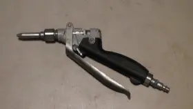 237607 Graco Industrial Ultra-lite 4000 Severe Duty Flow Gun Used