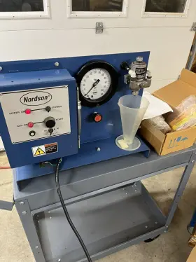 108209d Nordson 139588 Airless Nozzle Tester Test Flow Rate Flanged Nozzles