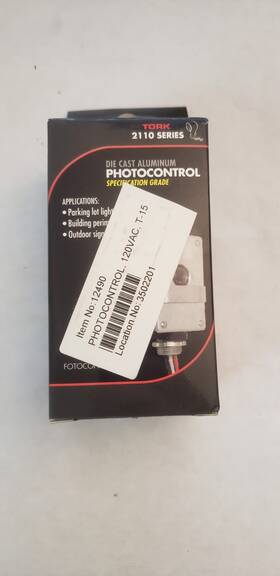 Tork 2117 Die Cast Aluminum Photoconductrol 120v 25a 1/2 Inch Conduit Mount